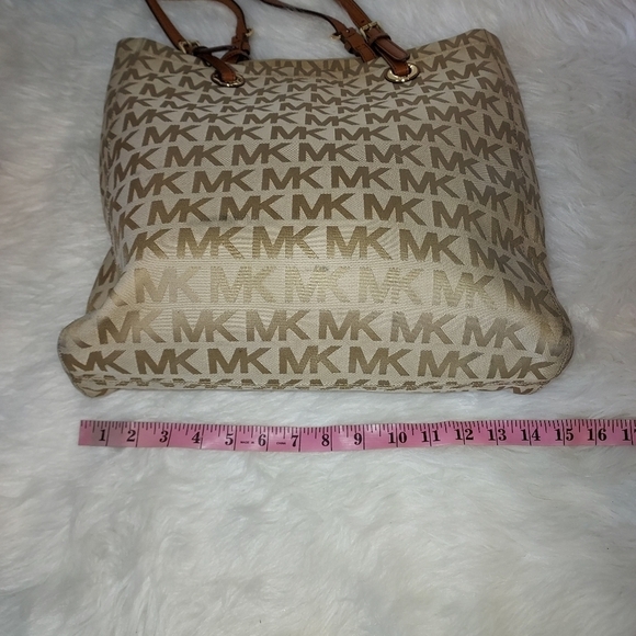 MICHAEL Kors Logo Canvas tote - Picture 8 of 13